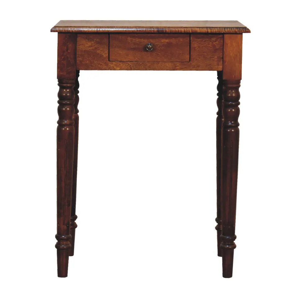 Scrivania in finitura castagna · L 60 × P 35 × H 78 cm